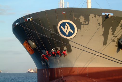 Ship hull cleaning
